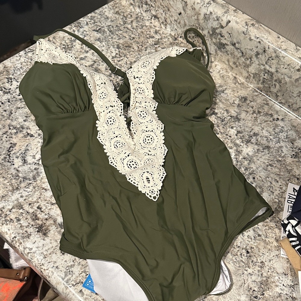 Cupshe Olive Green Lace Trim Swimsuit